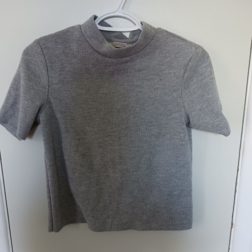 Cropped short sleeves sweater